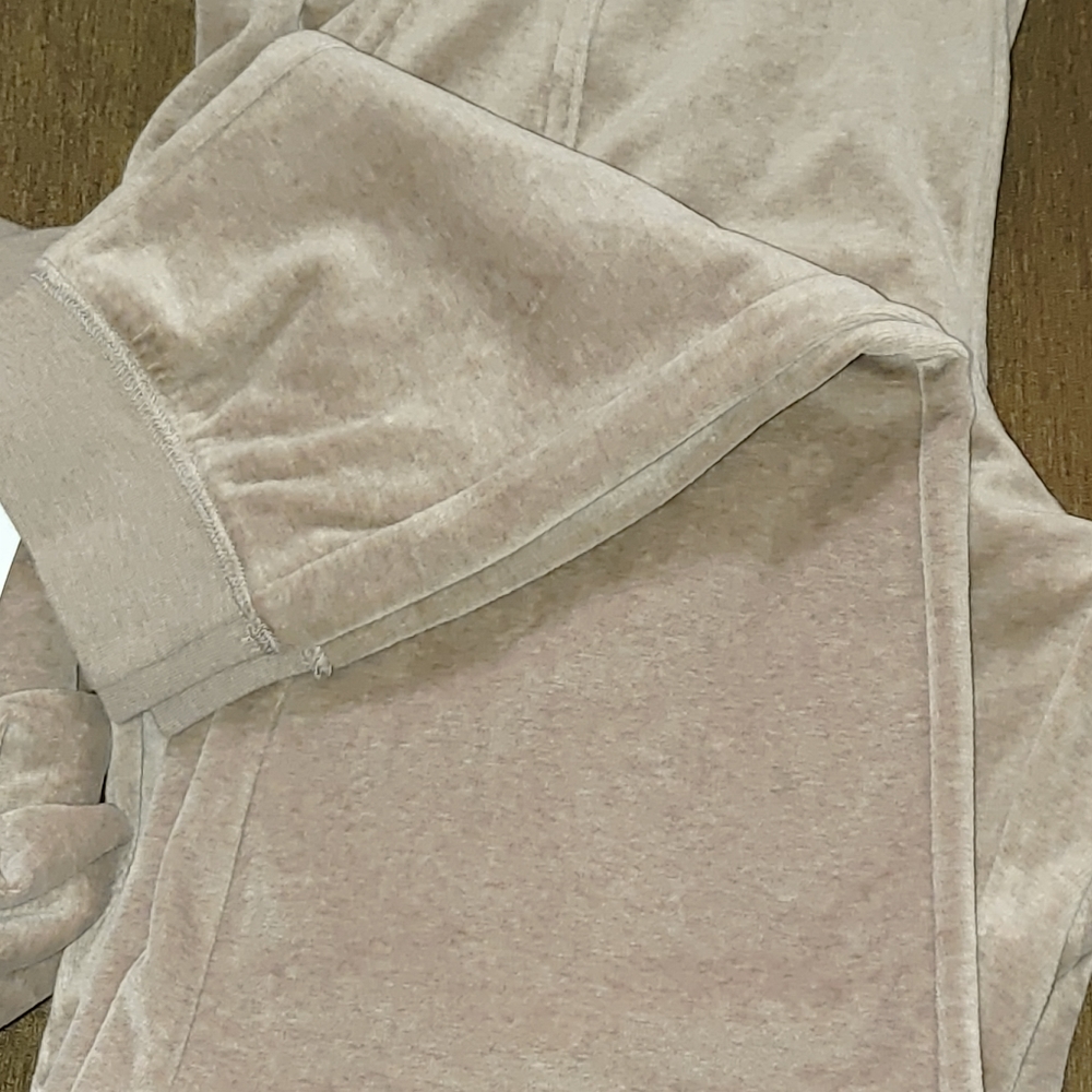 NWT New York & Company Taupe Sweat Suit. XL